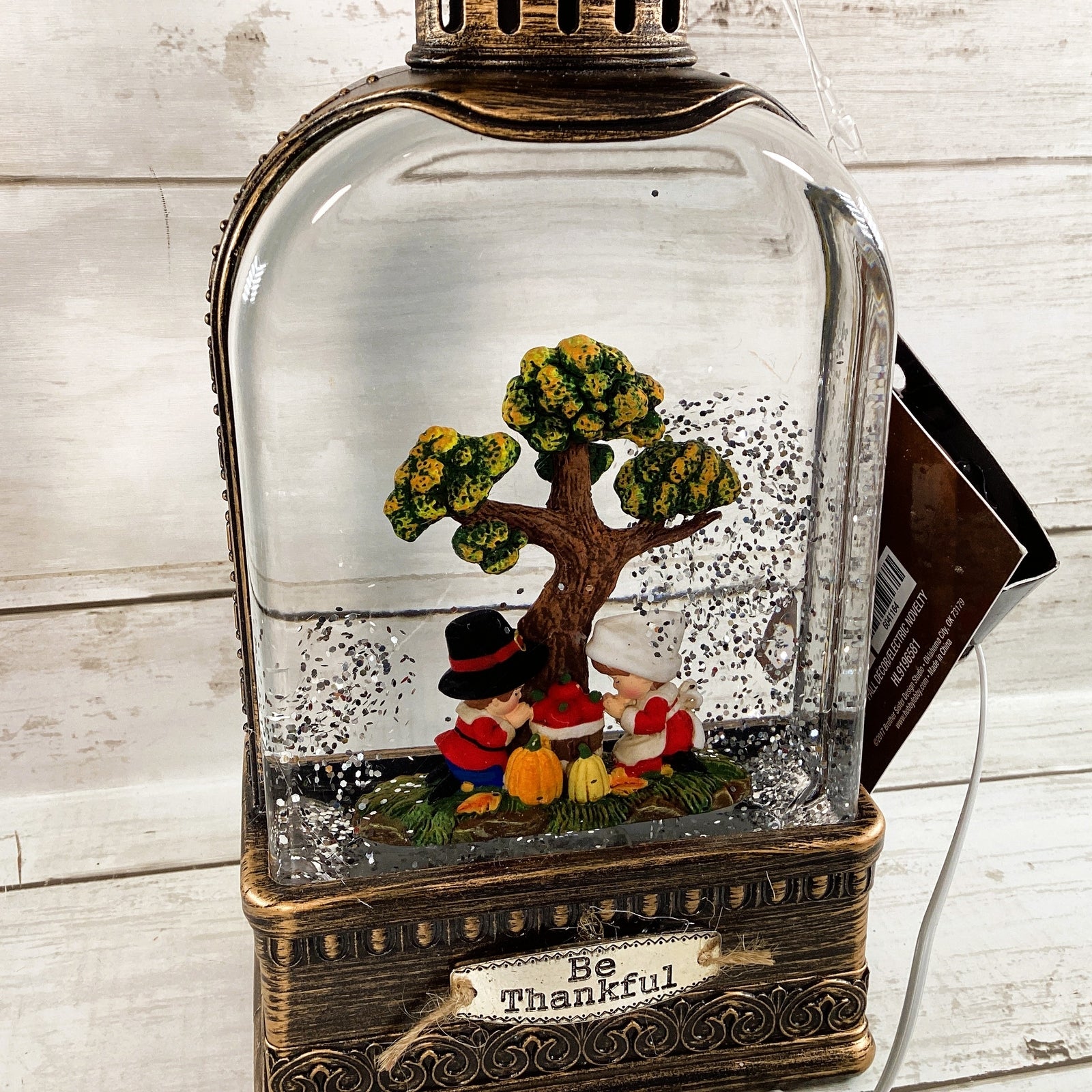 AGD Fall Decor - Thankful Pilgrim Water Glitter LED Lighted Lantern