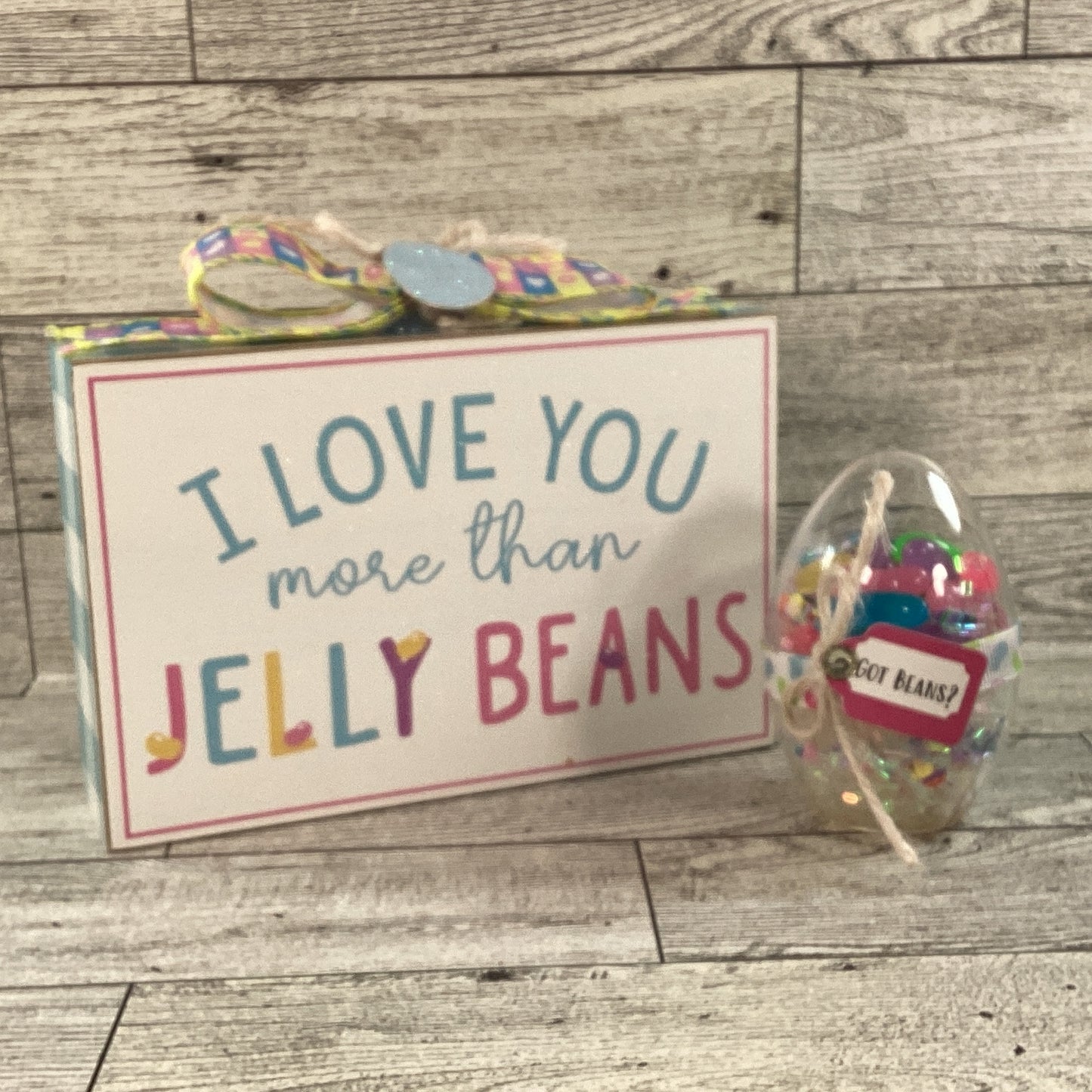 AGD Easter Decor - Clear Egg Shaker Love More Jelly Beans Sign 2pc