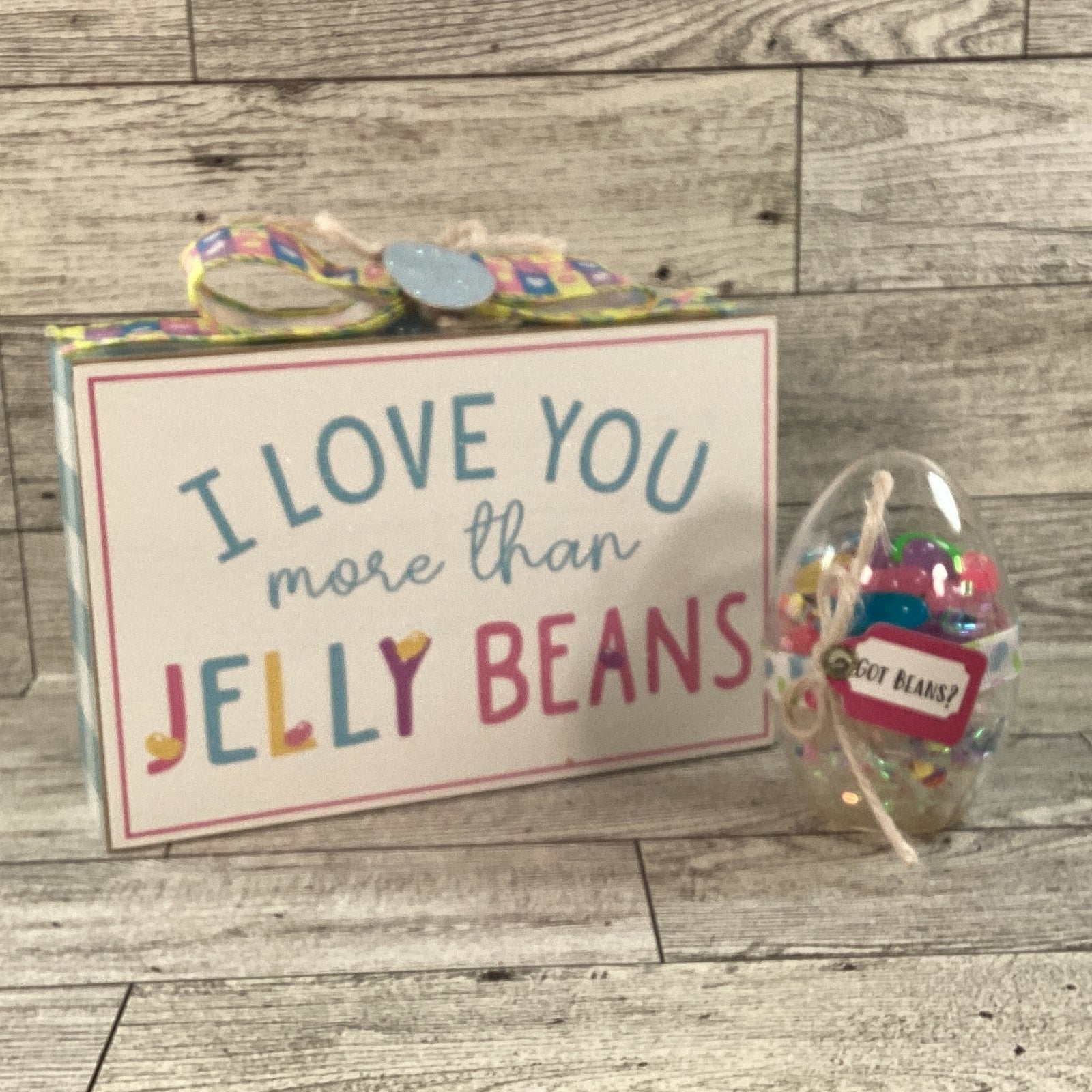 AGD Easter Decor - Clear Egg Shaker Love More Jelly Beans Sign 2pc