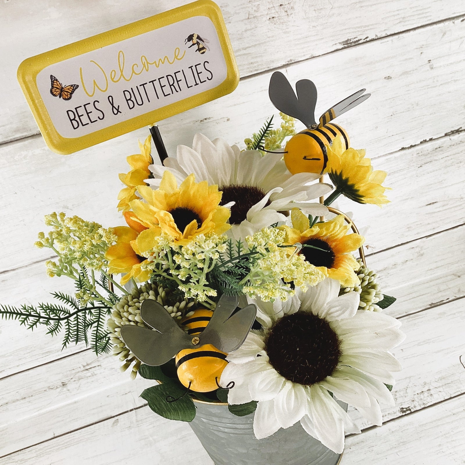 AGD Summer Decor - Bee Theme Sunflower Centerpiece Display
