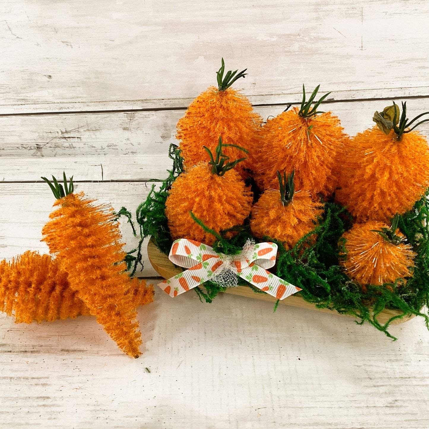 AGD Easter Decor - Sisal Carrot on Egg Tray Tier Tray Display