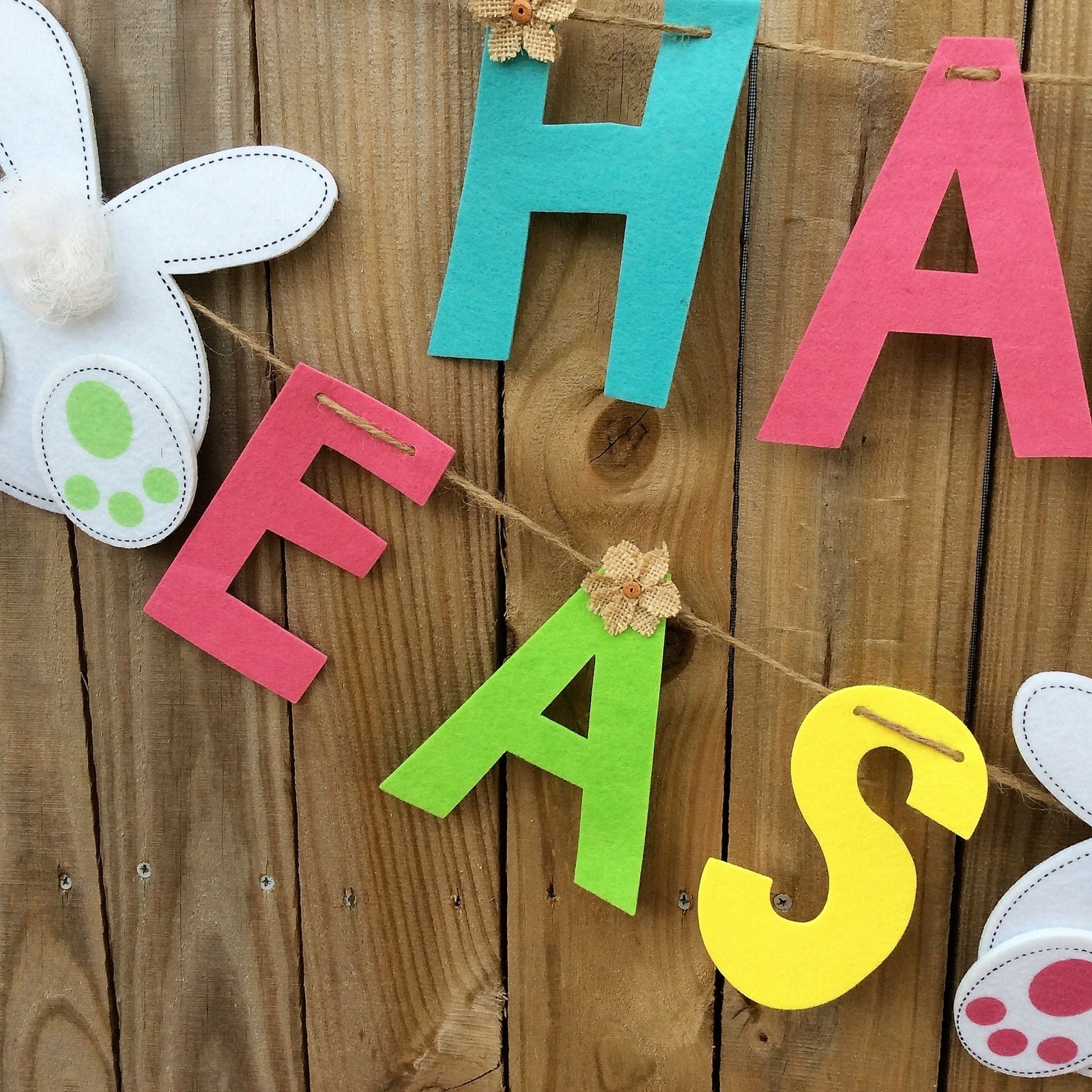 AGD Easter Decor - Happy Easter Bunny Bottom Felt Garland