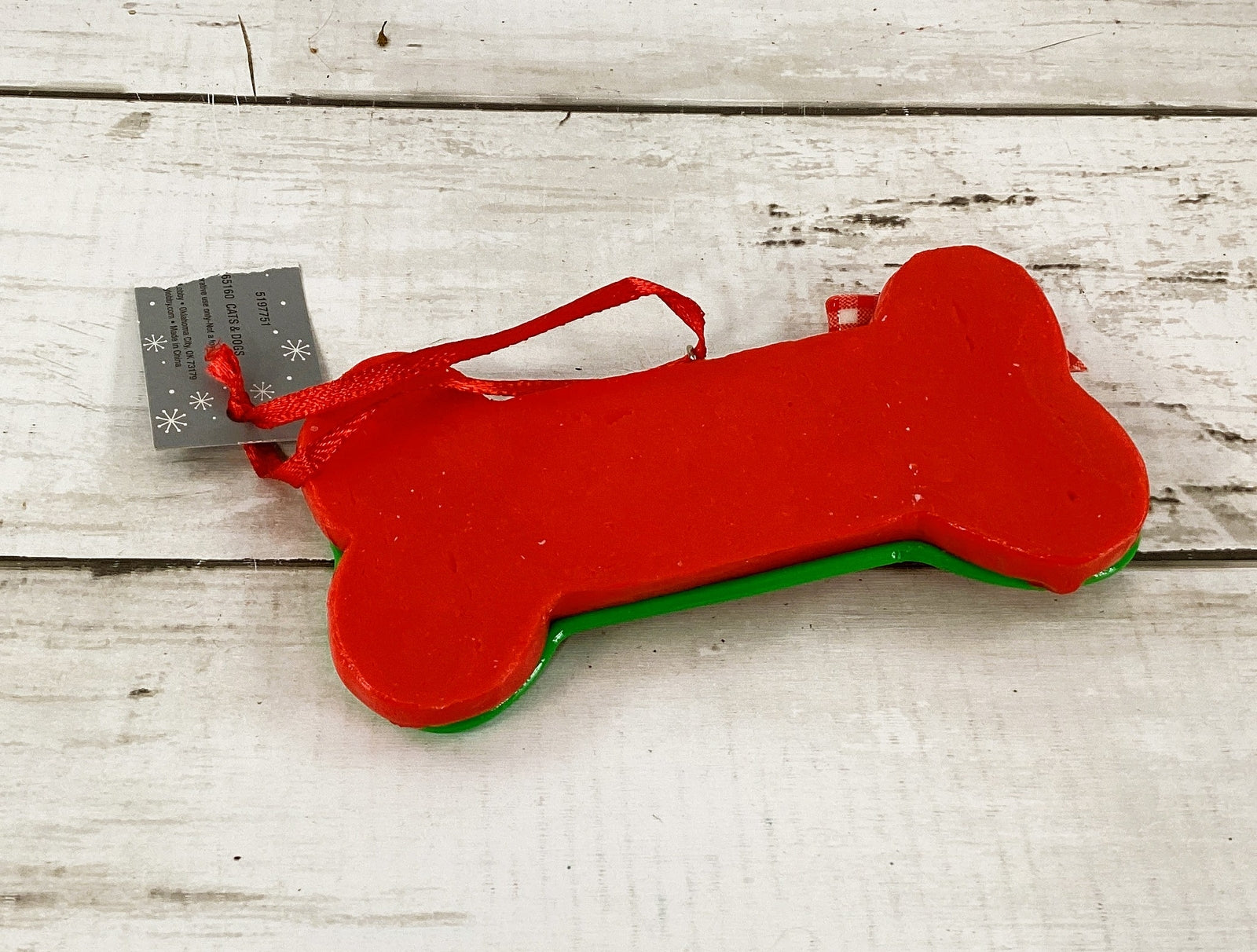 HL Christmas Decor - Talk to the Paw Dog Bone Ornament