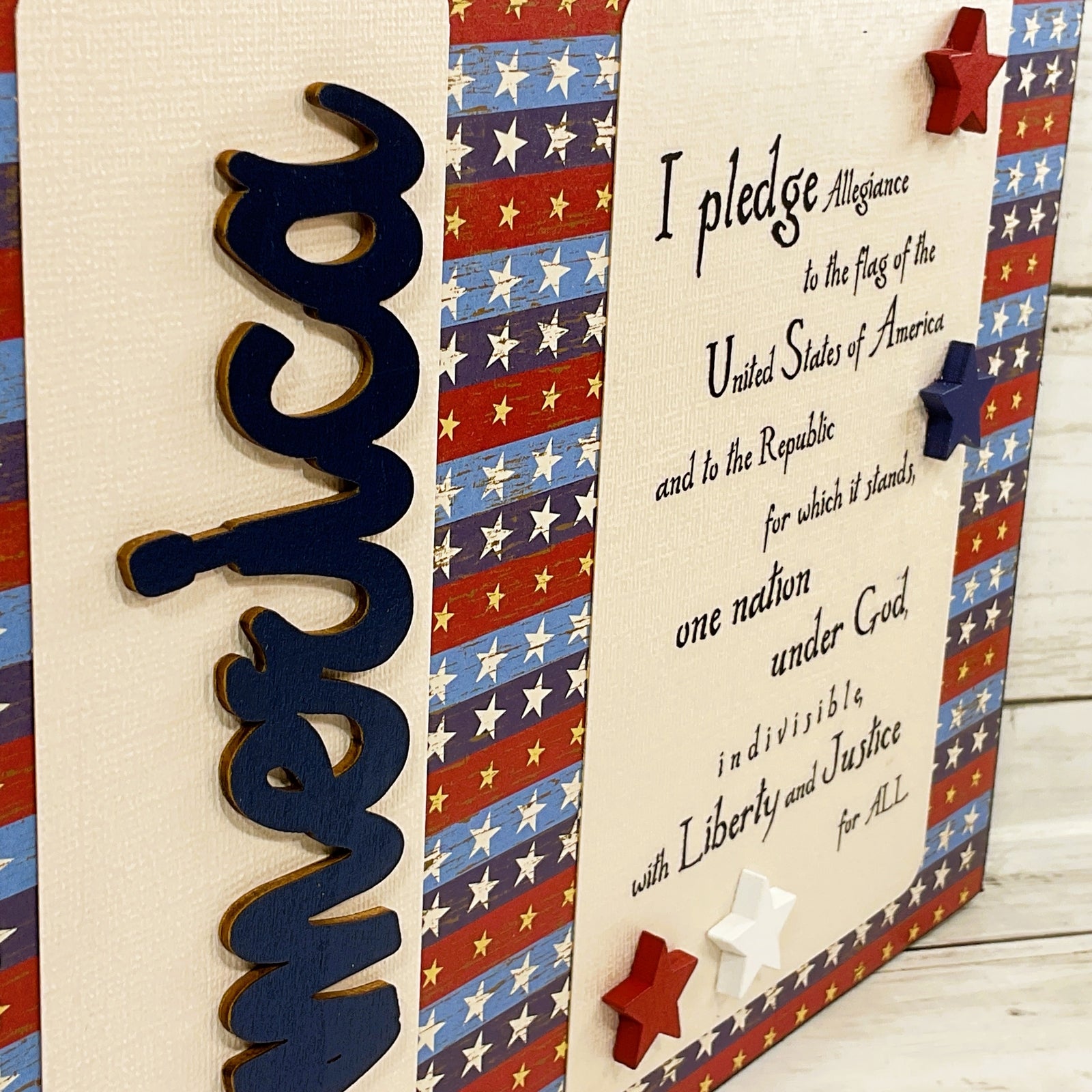 AGD Patriotic Decor - America Pledge of Allegiance Box Sign