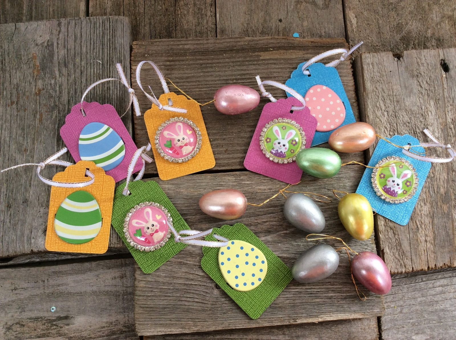 AGD Easter Decor - 2ft White Wire Tree with Ornaments #69