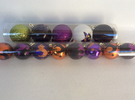 Darice Halloween Decor - Ornaments Black Orange Purple Cats 2 Sets