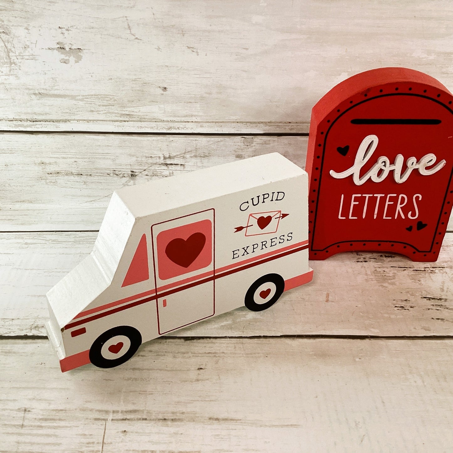 HL Valentines Decor - Postal Truck Letter Mailbox Chunky Wood 3pc
