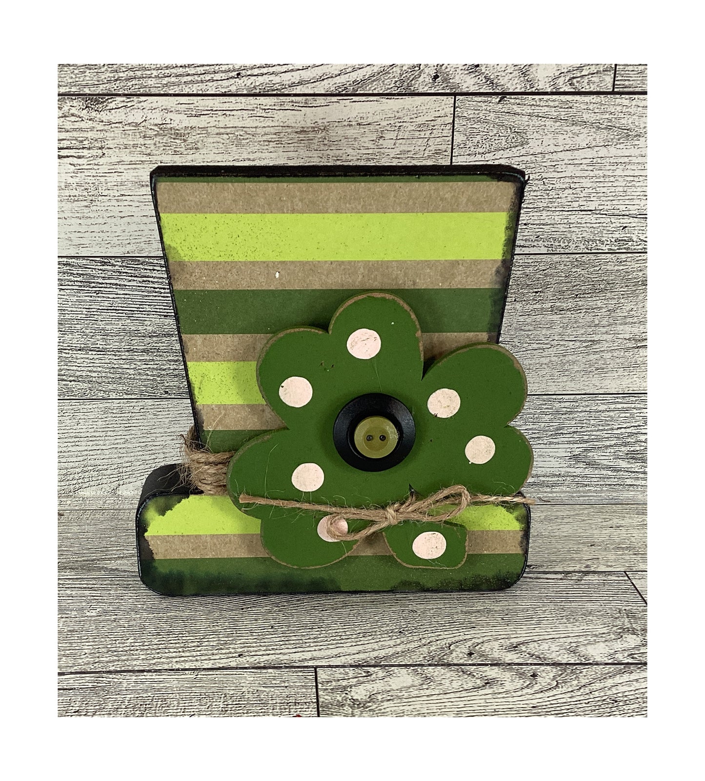 AGD Saint Patrick Decor - Chunky Wood Leprechaun Tophat Sitter