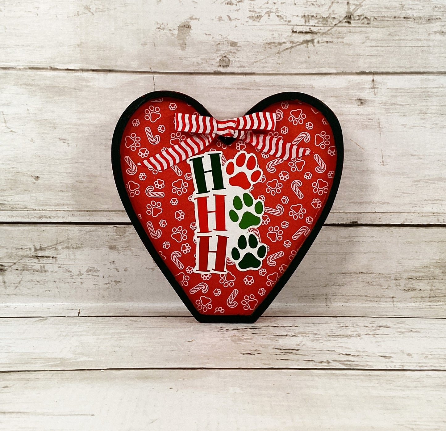 AGD Christmas Decor - Ho Ho Ho Pet Paw  Heart Chunky Wood Sitter