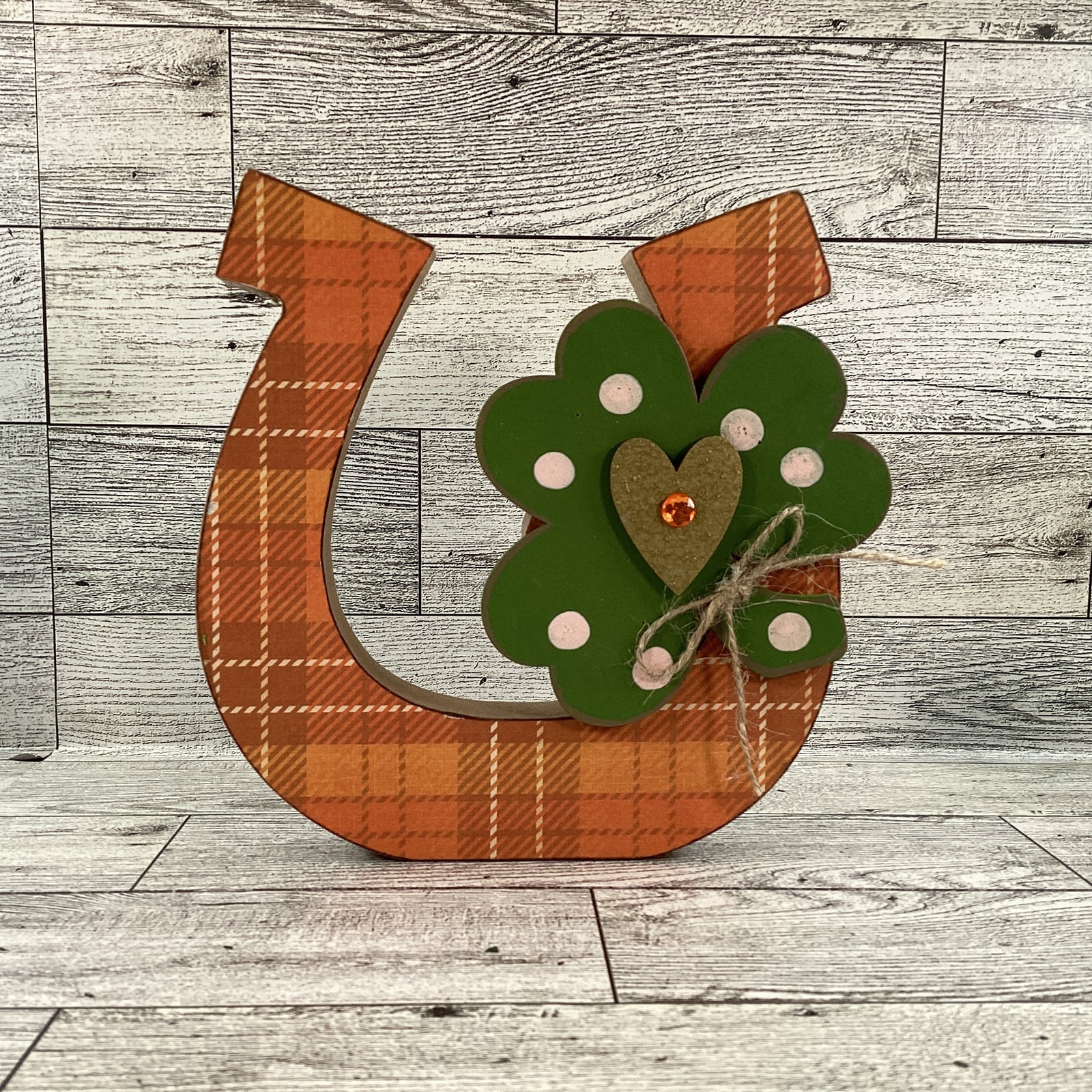 AGD St Patrick's Decor - Chunky Horseshoe March 17th Sign 2pc Set
