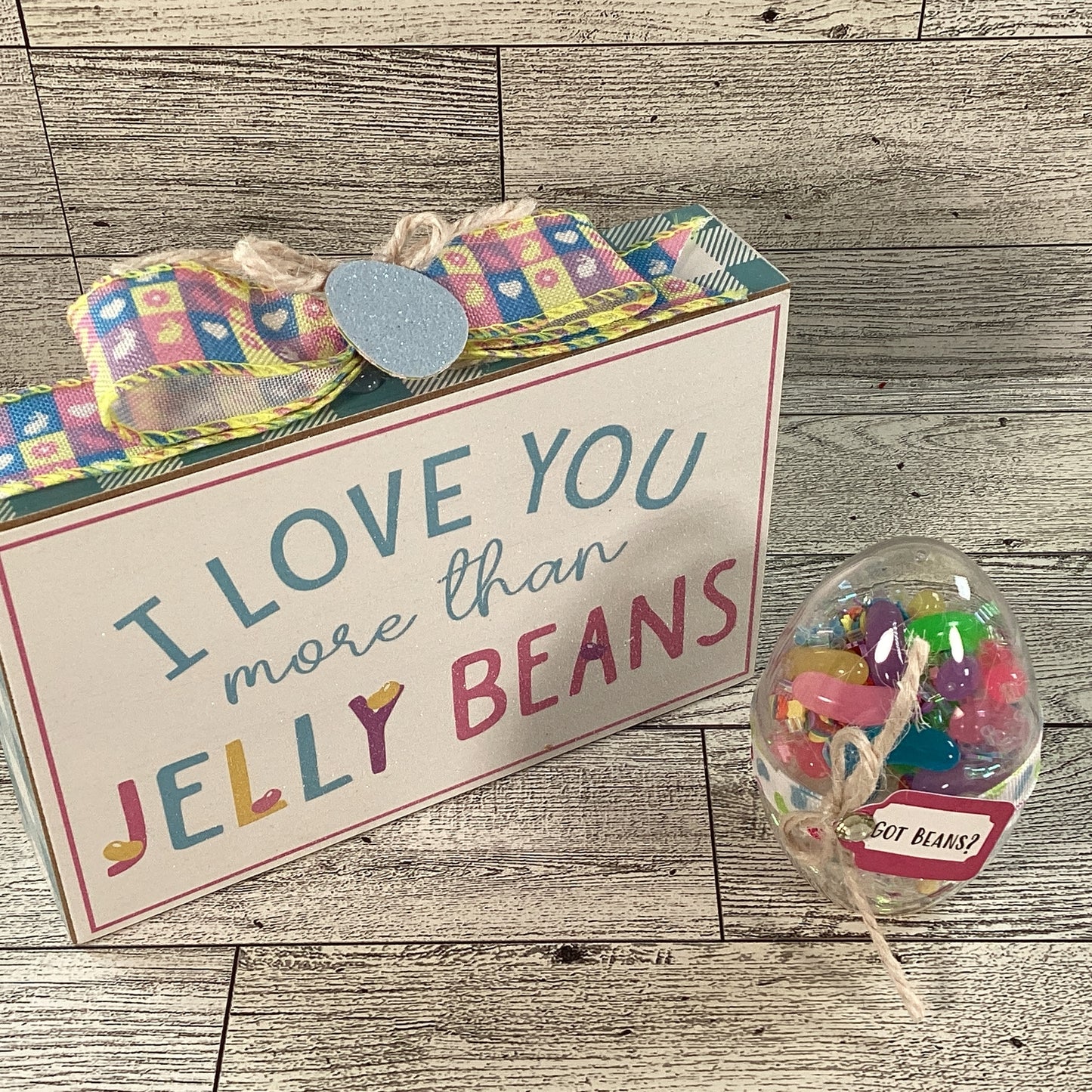 AGD Easter Decor - Clear Egg Shaker Love More Jelly Beans Sign 2pc