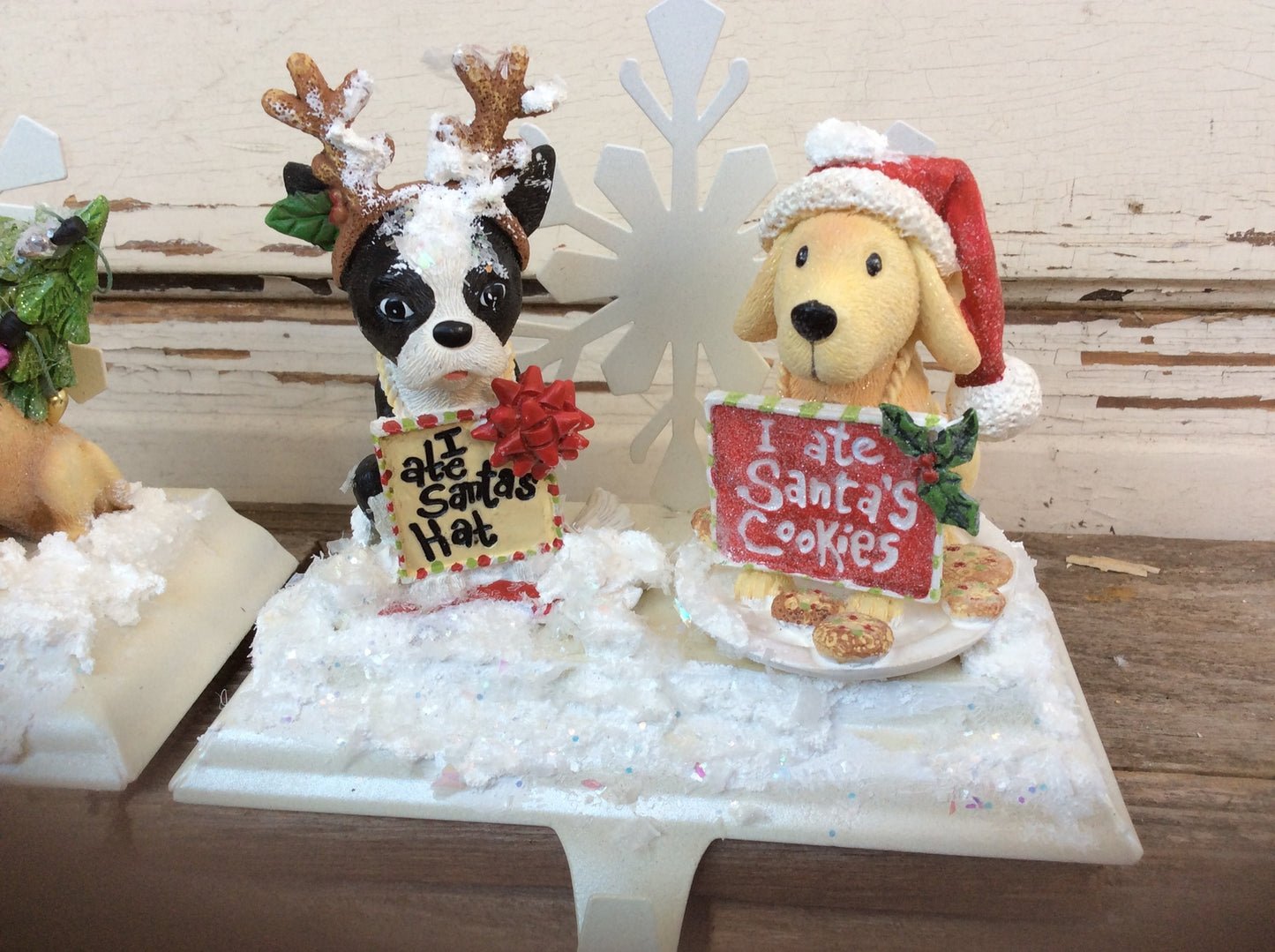 AGD Christmas Decor – Resin Naughty Puppy Dog Stocking Holder 2pc Set
