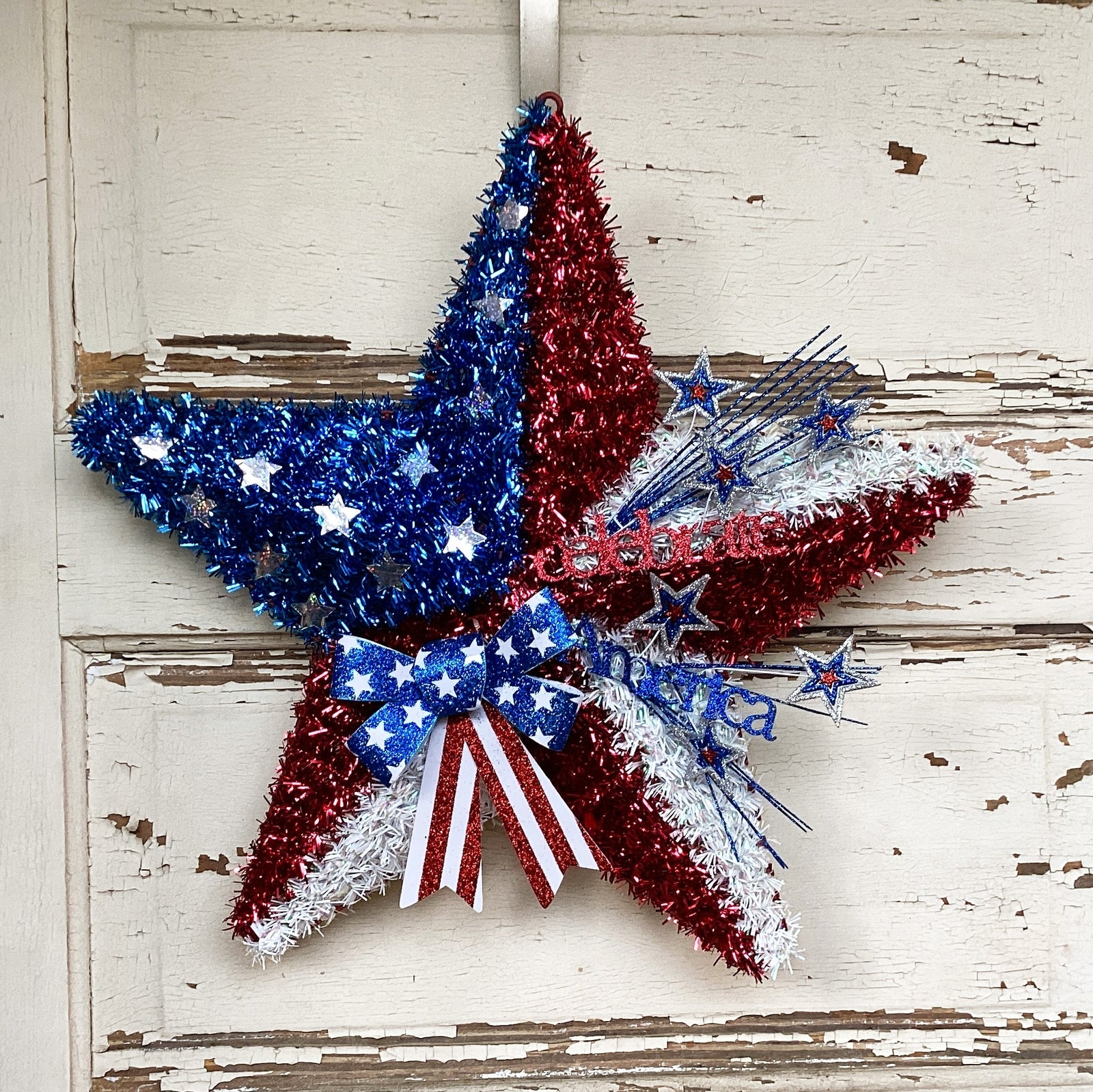 AGD Patriotic Decor - Celebrate America Tinsel Star Wreath Wall Decor