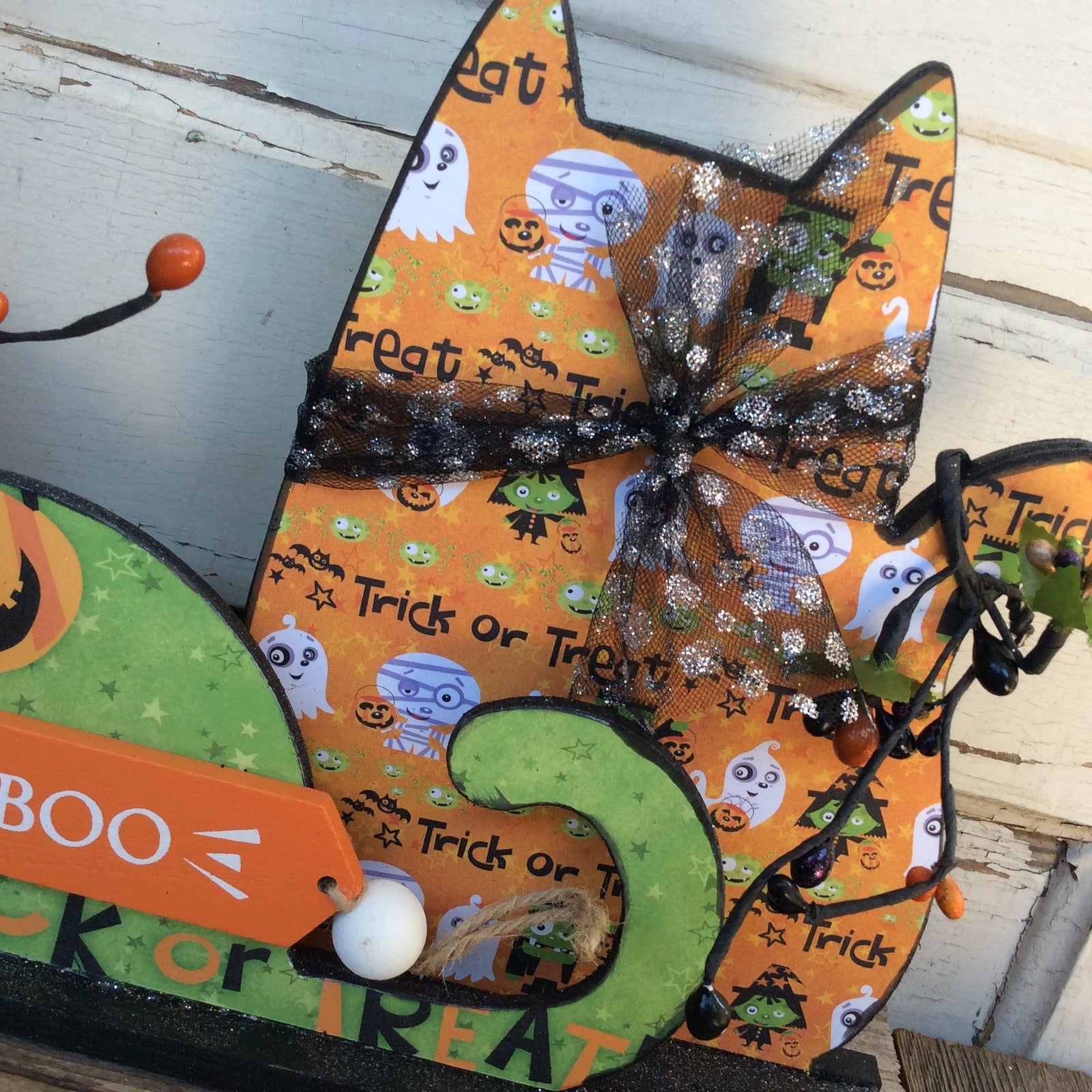 AGD Halloween Decor - Modern Prim Wood Trio Cat Tabletop Decor