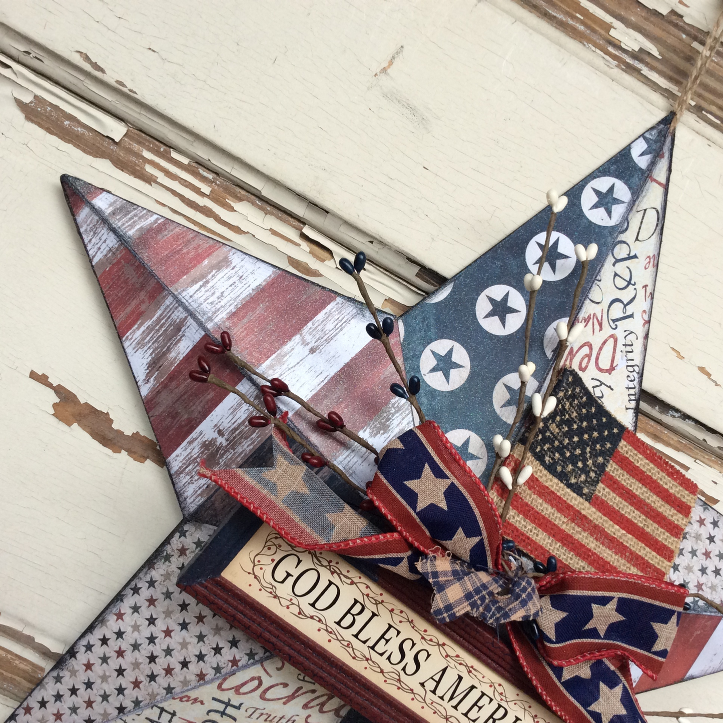 AGD Patriotic Decor - God Bless America Prim Distressed 3-D Metal Star