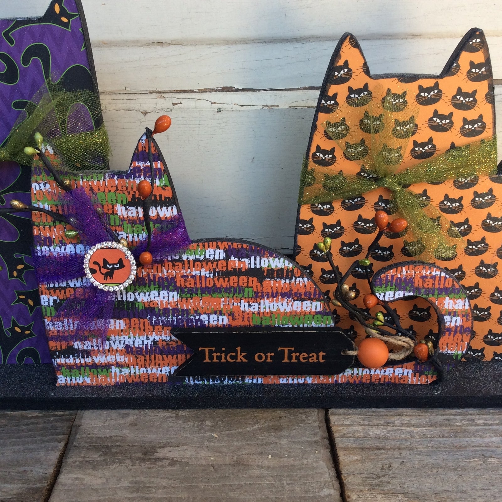 AGD Halloween Decor - Modern Prim Wood Trio Cat Tabletop Decor