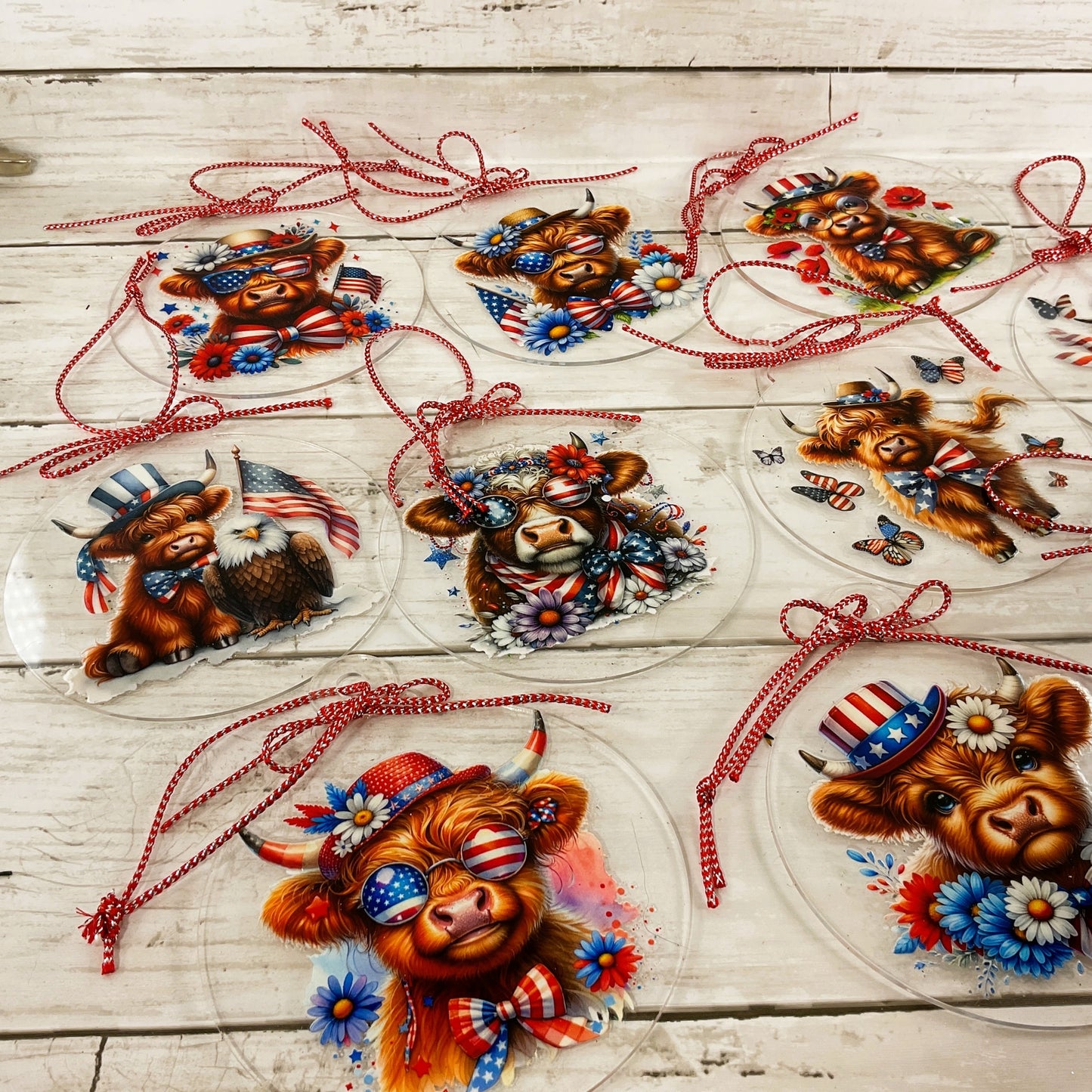 AGD Patriotic Decor - July 4th Highland Cow Acrylic Ornaments 10pc Set