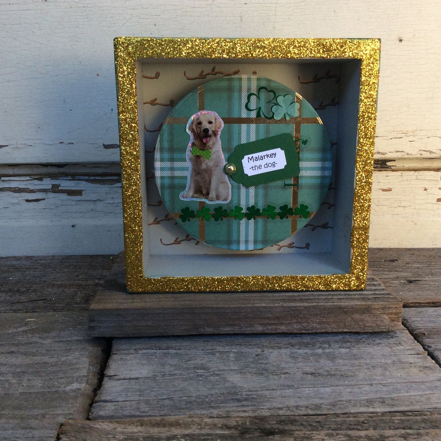 AGD St Patricks Decor - Marlarkey the Puppy Dog Inset Box Sign