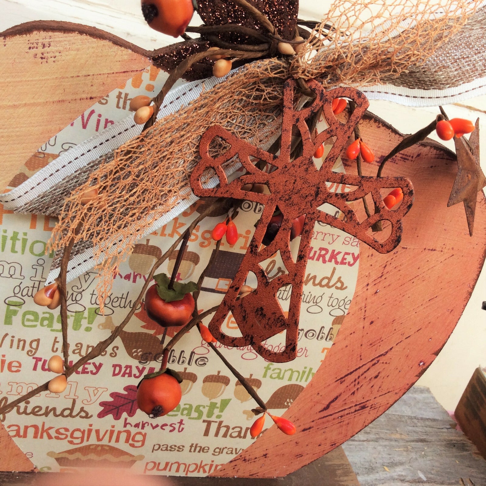 AG Designs Fall Decor - Wood Pumpkin Star Weath with Cross #613/12