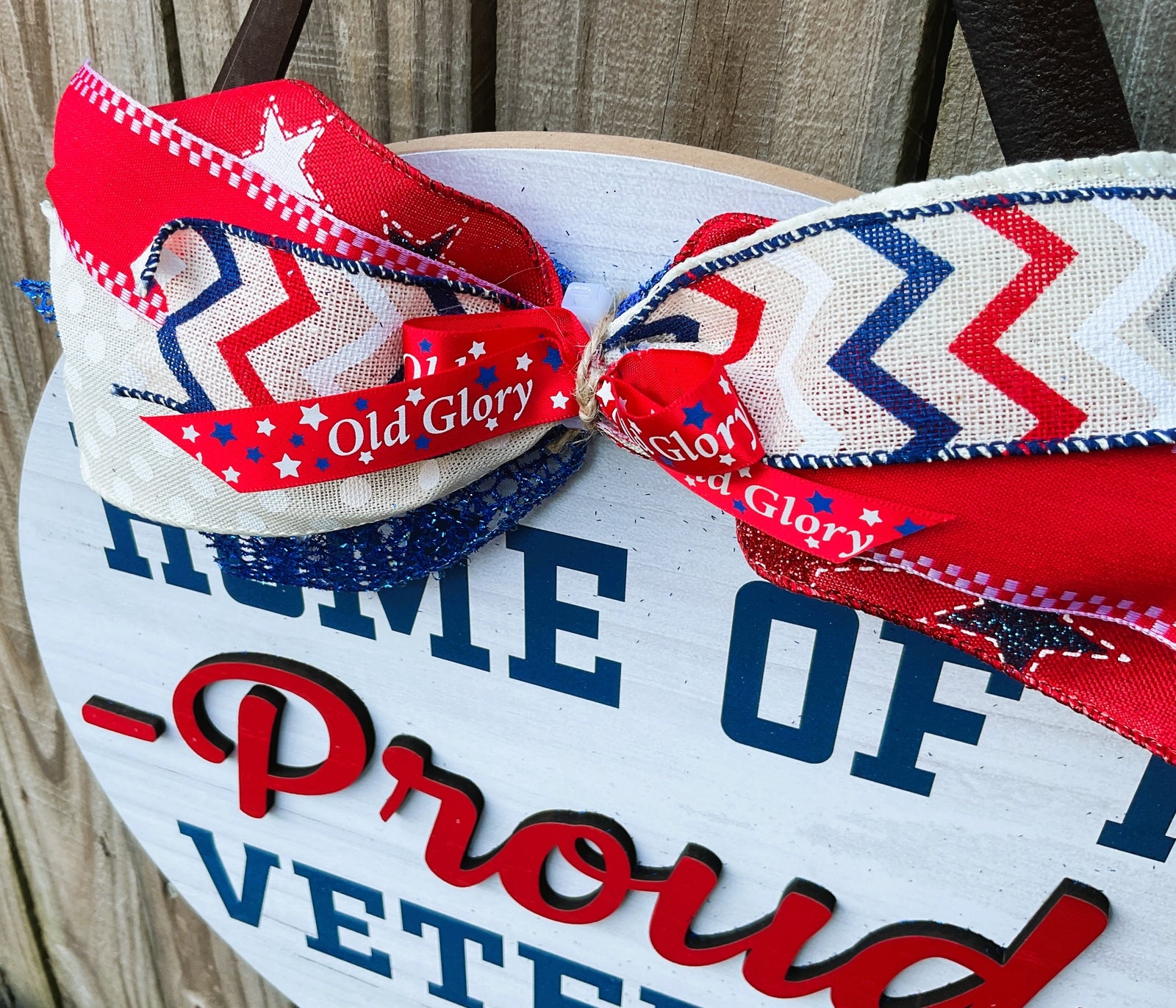 AGD Patriotic Decor - Proud Veteran Wood Wreath Door Wall Sign 15-inch