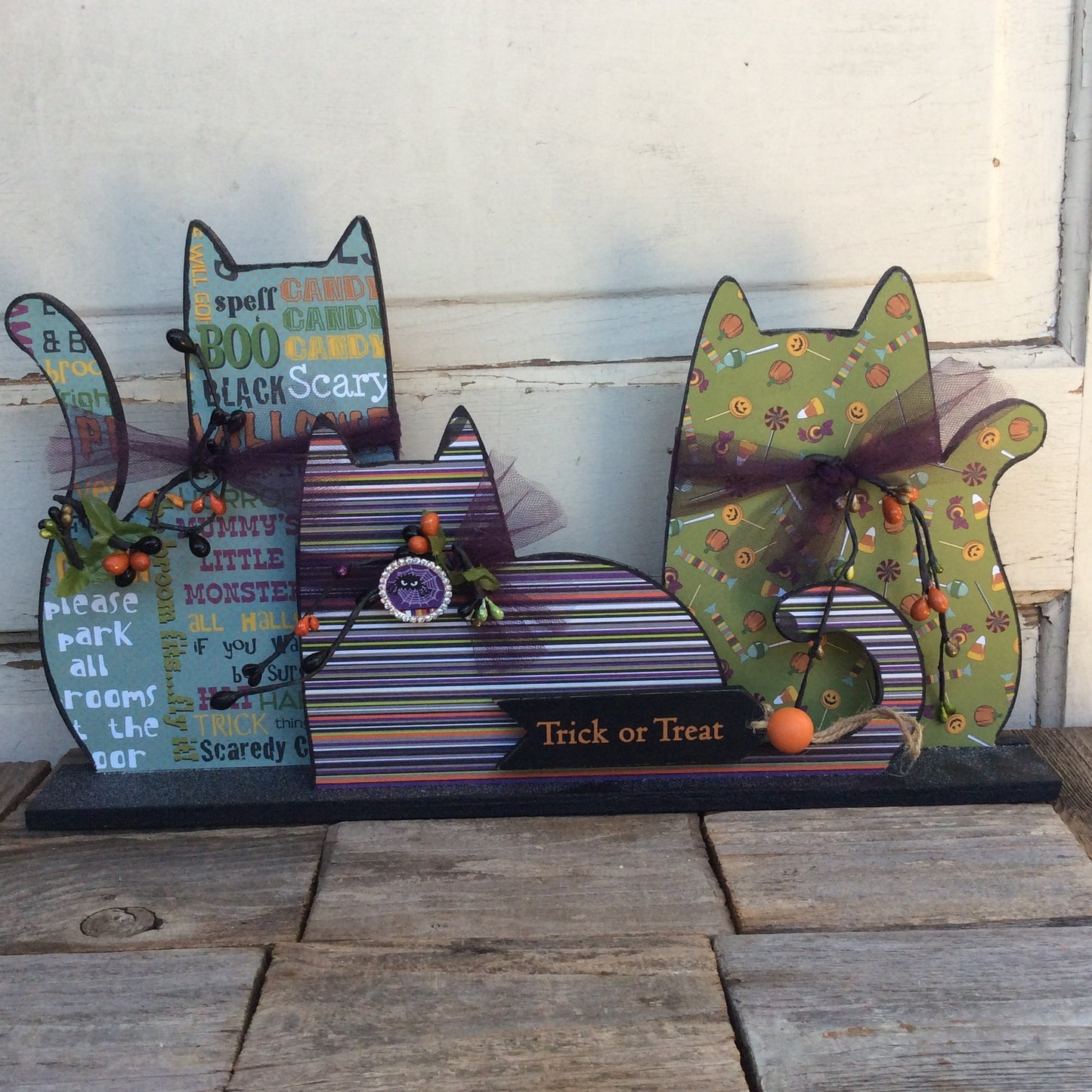 AGD Halloween Decor - Modern Prim Wood Trio Cat Tabletop Decor