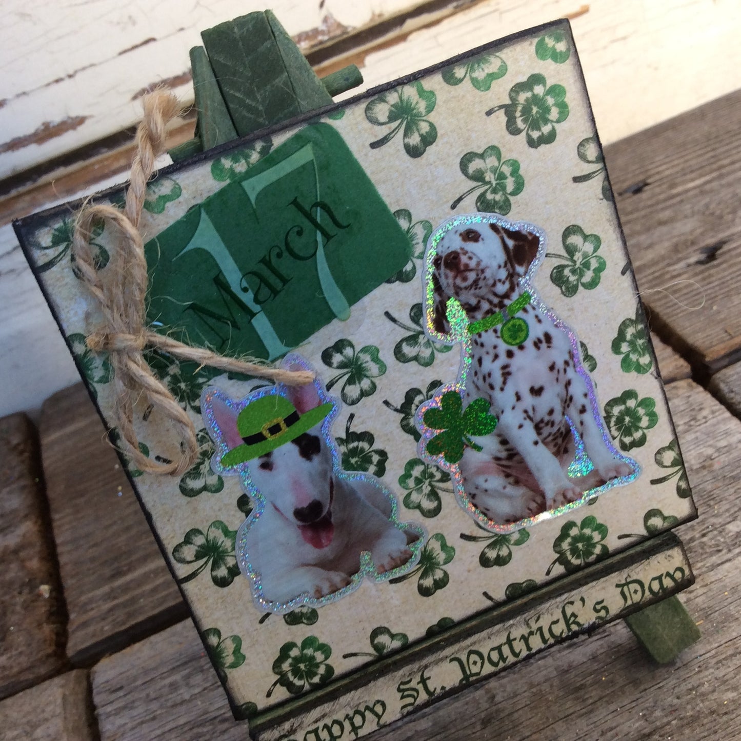 AGD Saint Patricks Decor - March 17th Dog Puppy Easel Display