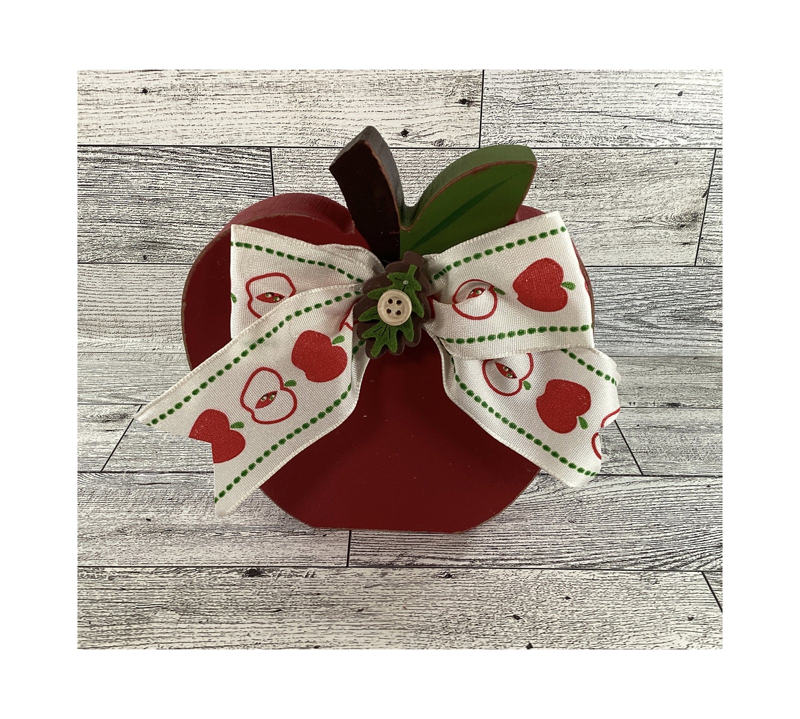 AGD Fall Decor - Chunky Wood - Apple - Sitter and Wood Crate 2pc Set