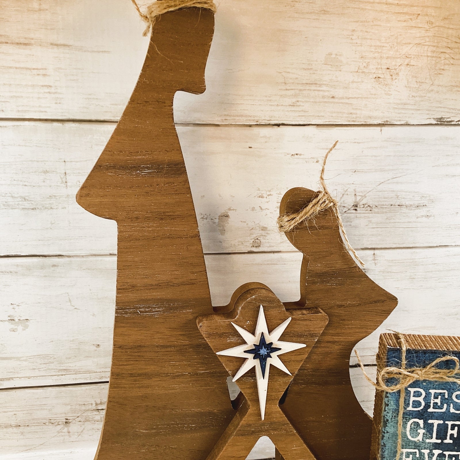 AGD Christmas Decor - Large Farmhouse Nativity Holy Family Manger Scene