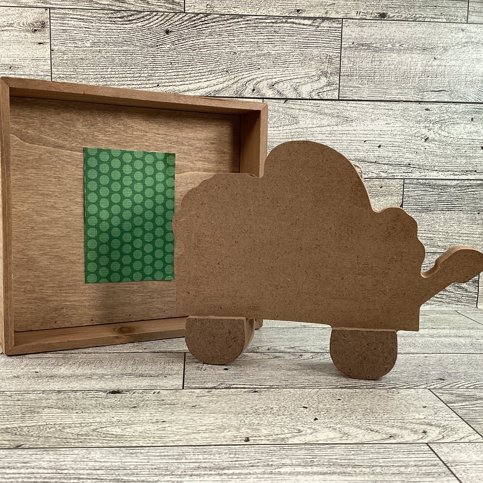 AGD St Patrick's Decor - Cheers Irish Gnome Chunky Wagon Inset Sign 2pc Set