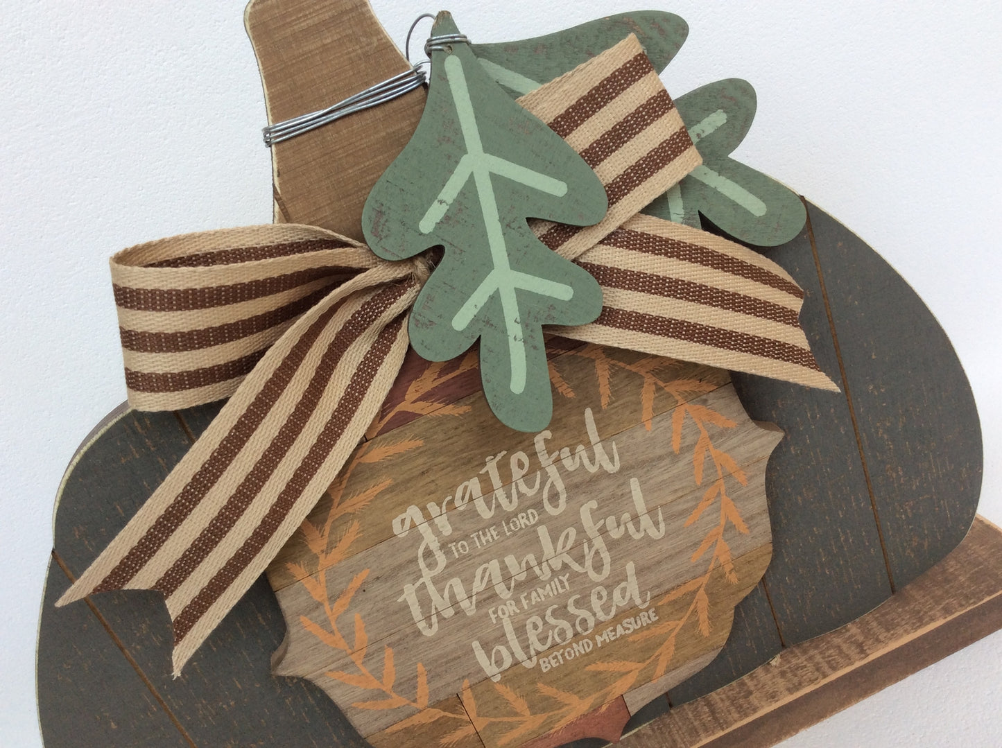 AGD Fall Decor - Grateful Thankful Gray Slat Pallet Farmhouse Pumpkin