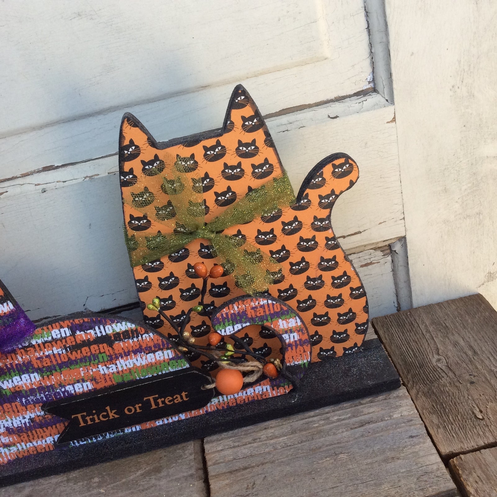 AGD Halloween Decor - Modern Prim Wood Trio Cat Tabletop Decor