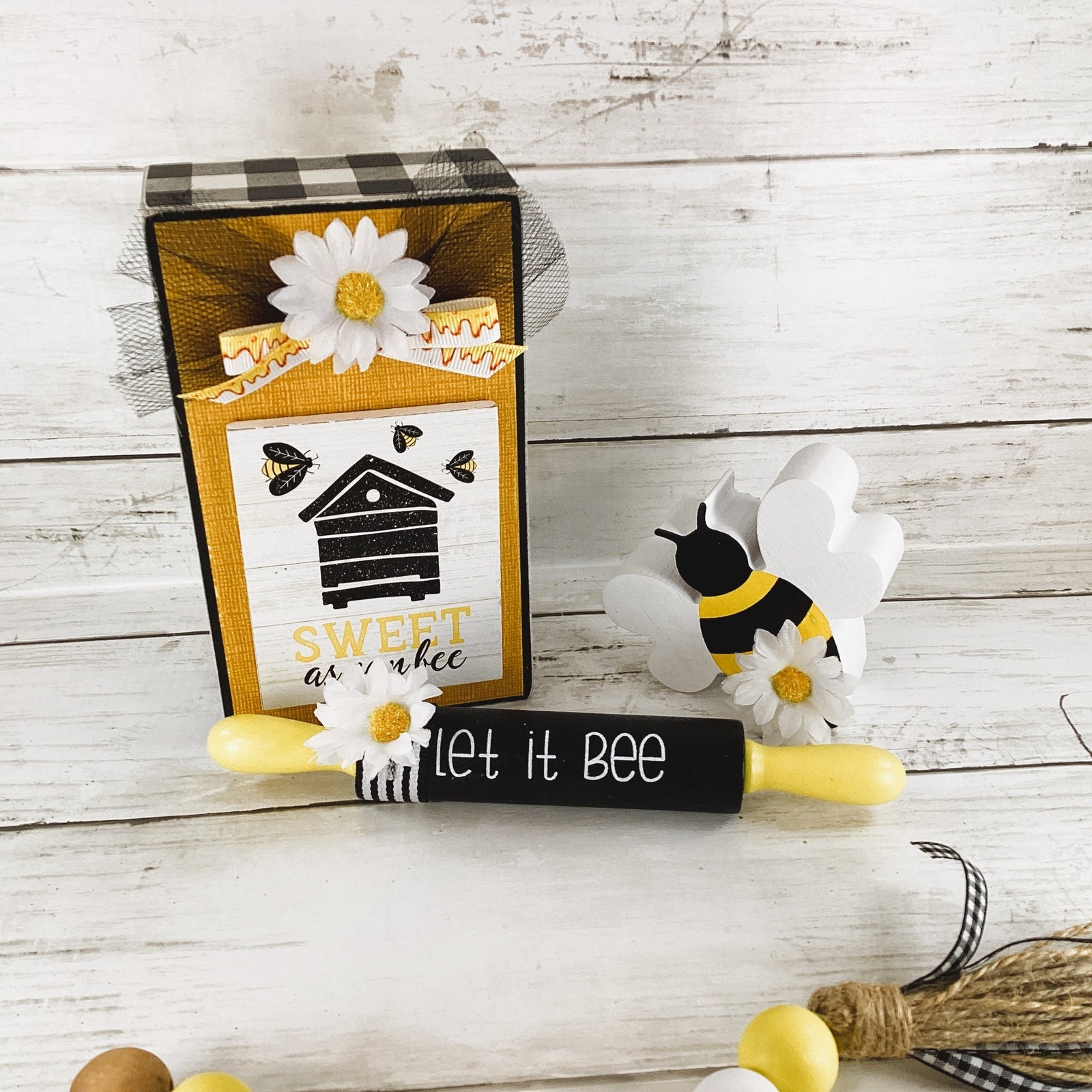 AGD Spring Decor - Summer Bee Theme Tier Tray Decor 4pc Set