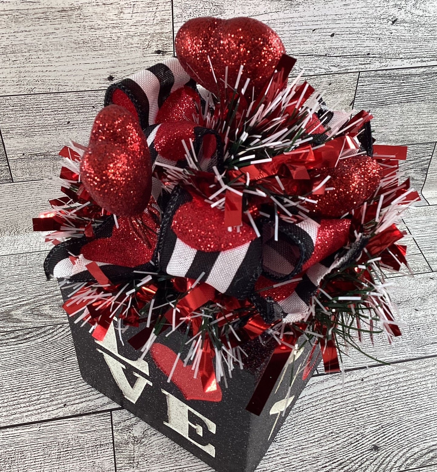 AGD Valentines Decor - Resin Debossed Cube Block Love XOXO Tabletop Display