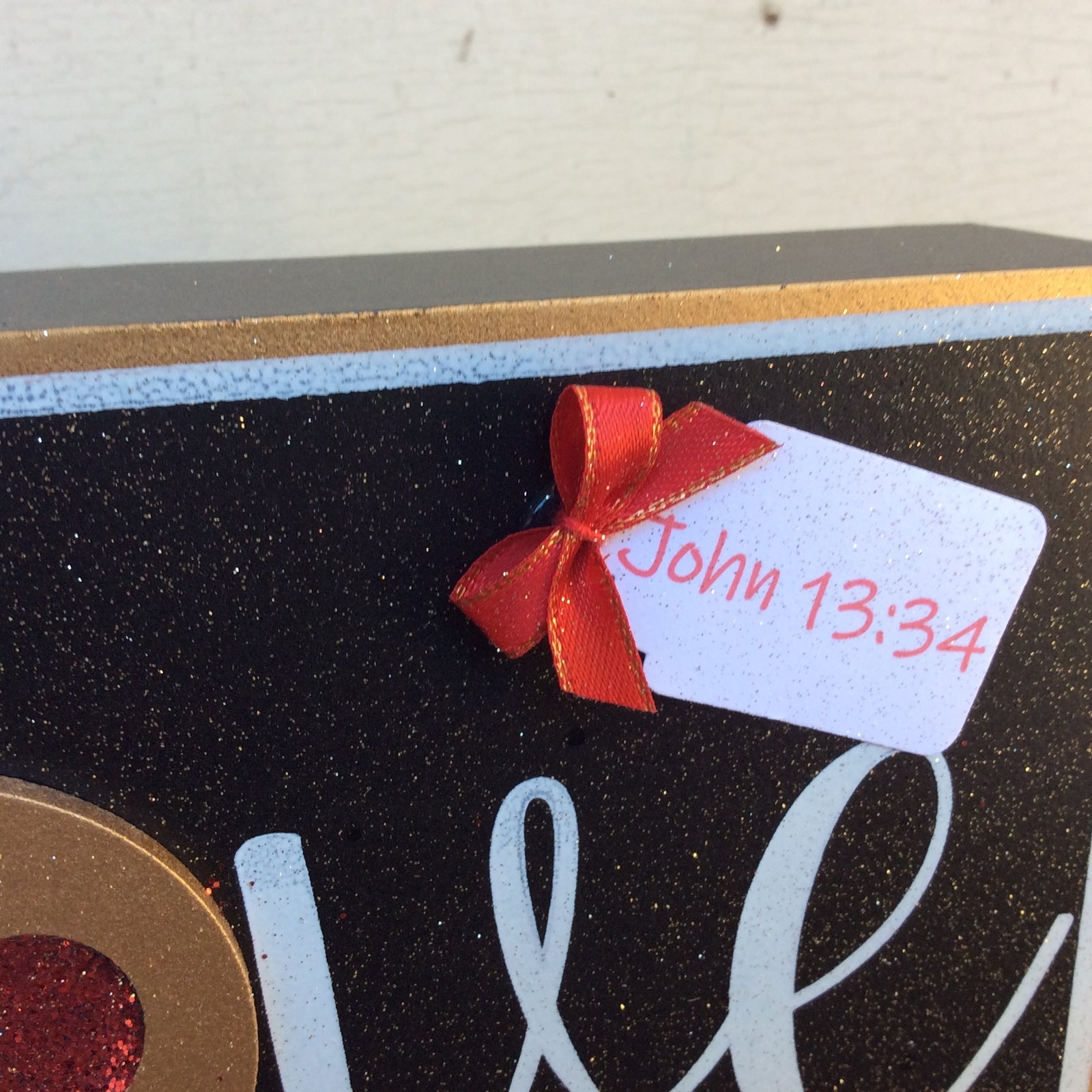 AGD Valentines Decor - Red Heart Love One Another John 13:34