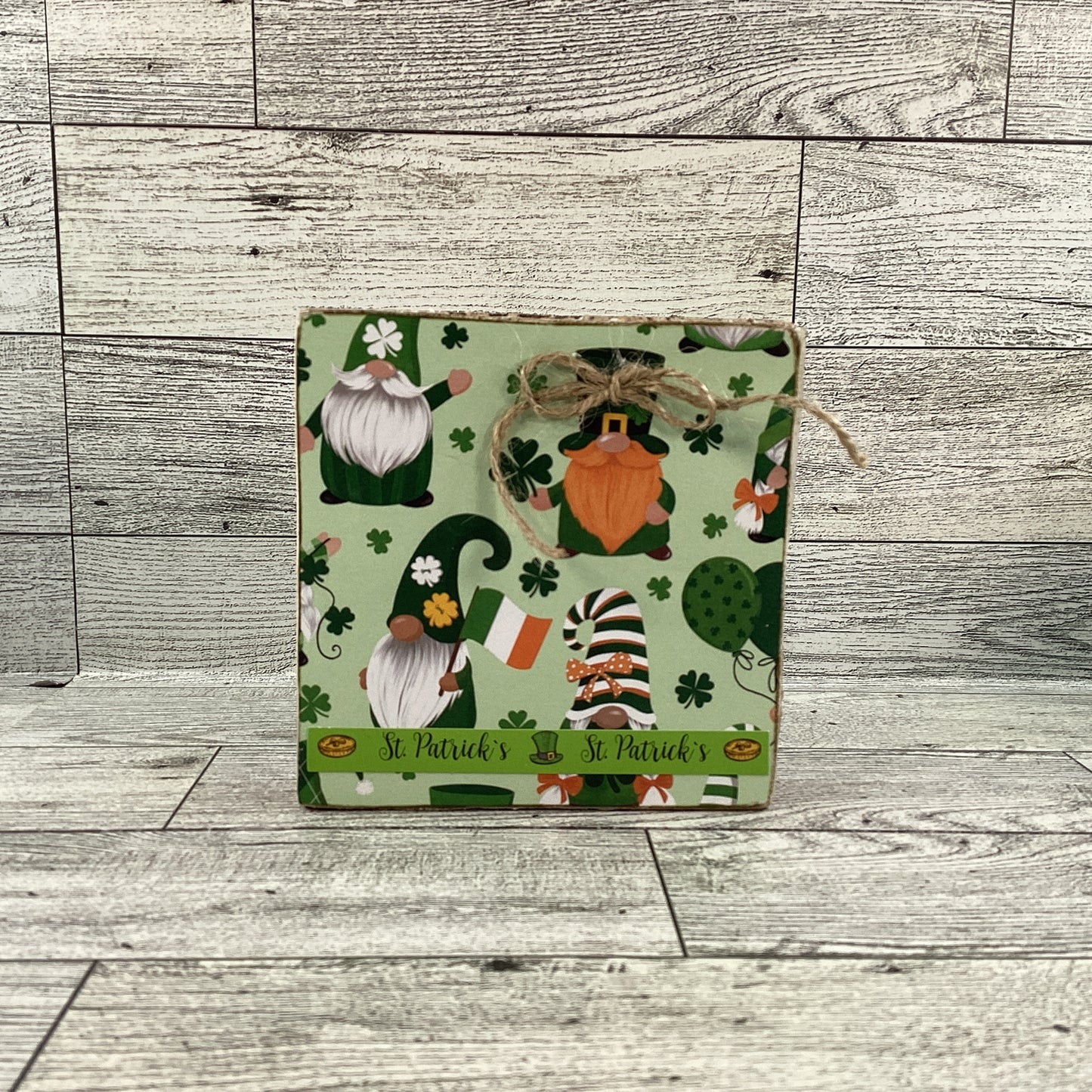 AGD St Patrick's Decor - Irish Sass Gnome Chunky Wagon Sign 2pc Set