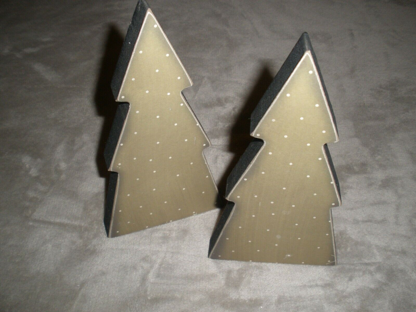 CWI Christmas Decor - Muted Green Swiss Dot Chunky Tree Sitters 2pc Set