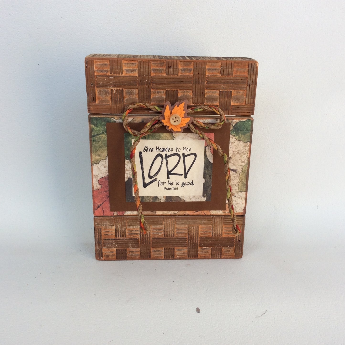 AGD Fall Decor - Give Thanks to the Lord Box Sign