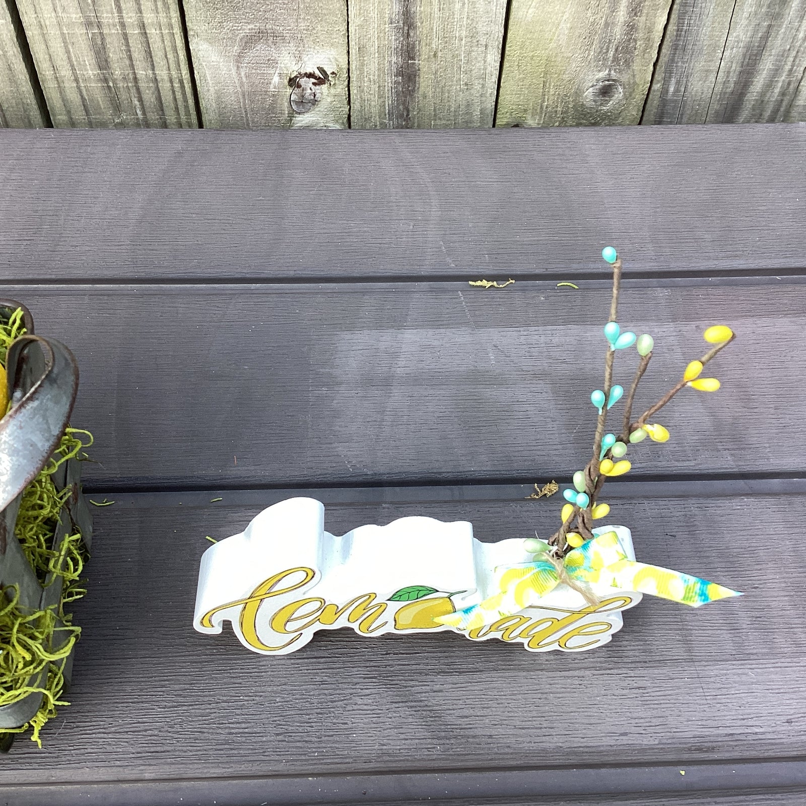 AGD Summer Decor - Lemon Lemonade Theme Floral Galvanized Crate Display