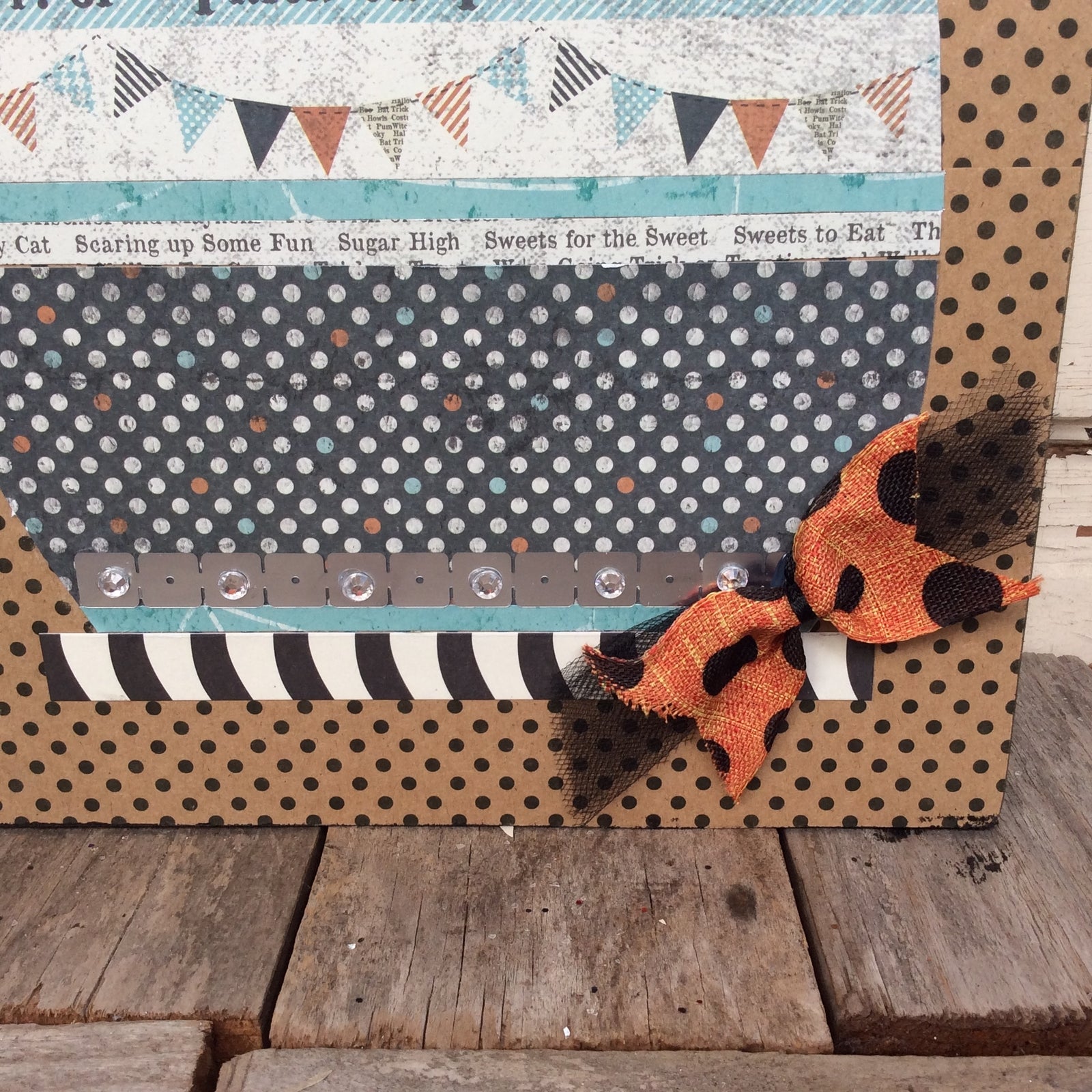 AGD Halloween Decor - Who Loves Candy Corn OWL Box Sign