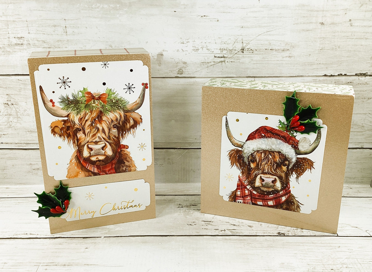 AGD Christmas Decor - Highland Scottish Cow Tabletop Box Signs 2pc Set