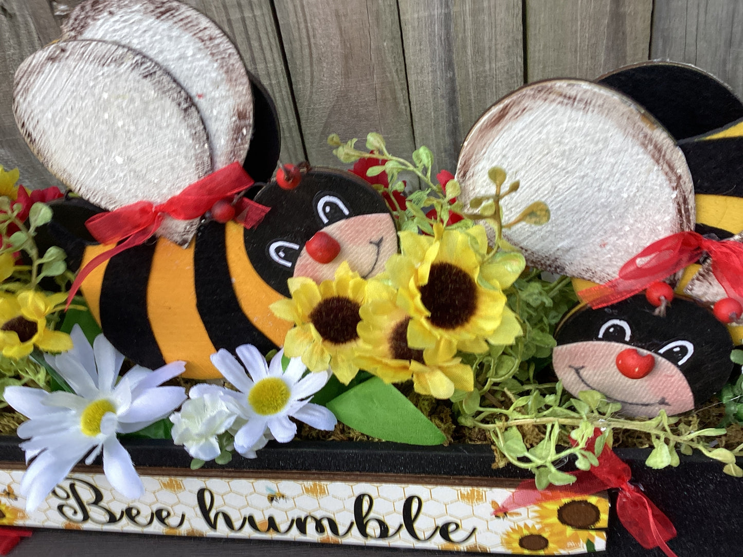 AGD  Spring Decor - Summer Bee Humble Respectful Reversible Floral Display