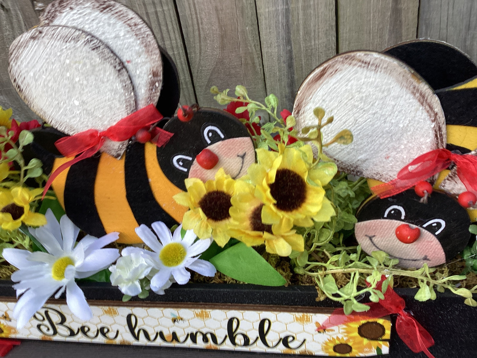 AGD  Spring Decor - Summer Bee Humble Respectful Reversible Floral Display