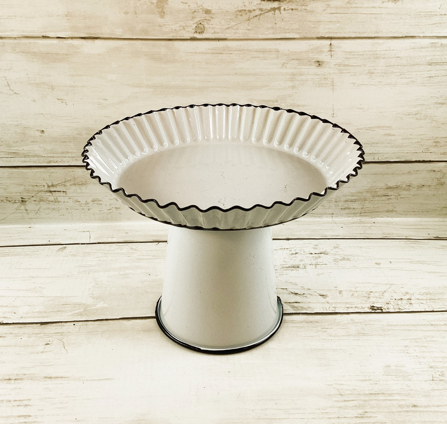 HL Home Decor - Tin Metal Scalloped Cupcake Tier Tray Riser Stand 2pc Set