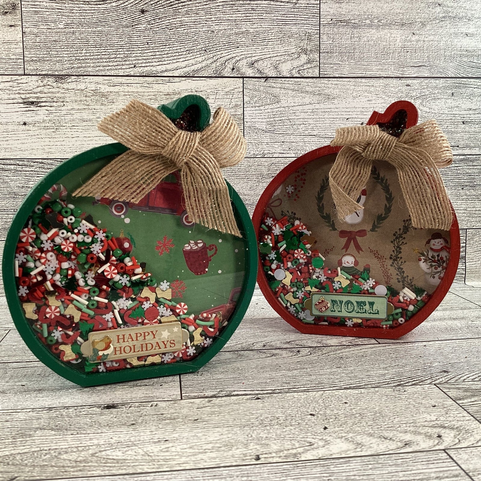 Christmas Decor -  Ornament Shape Chunky Wood Dry Shaker 2pc Set