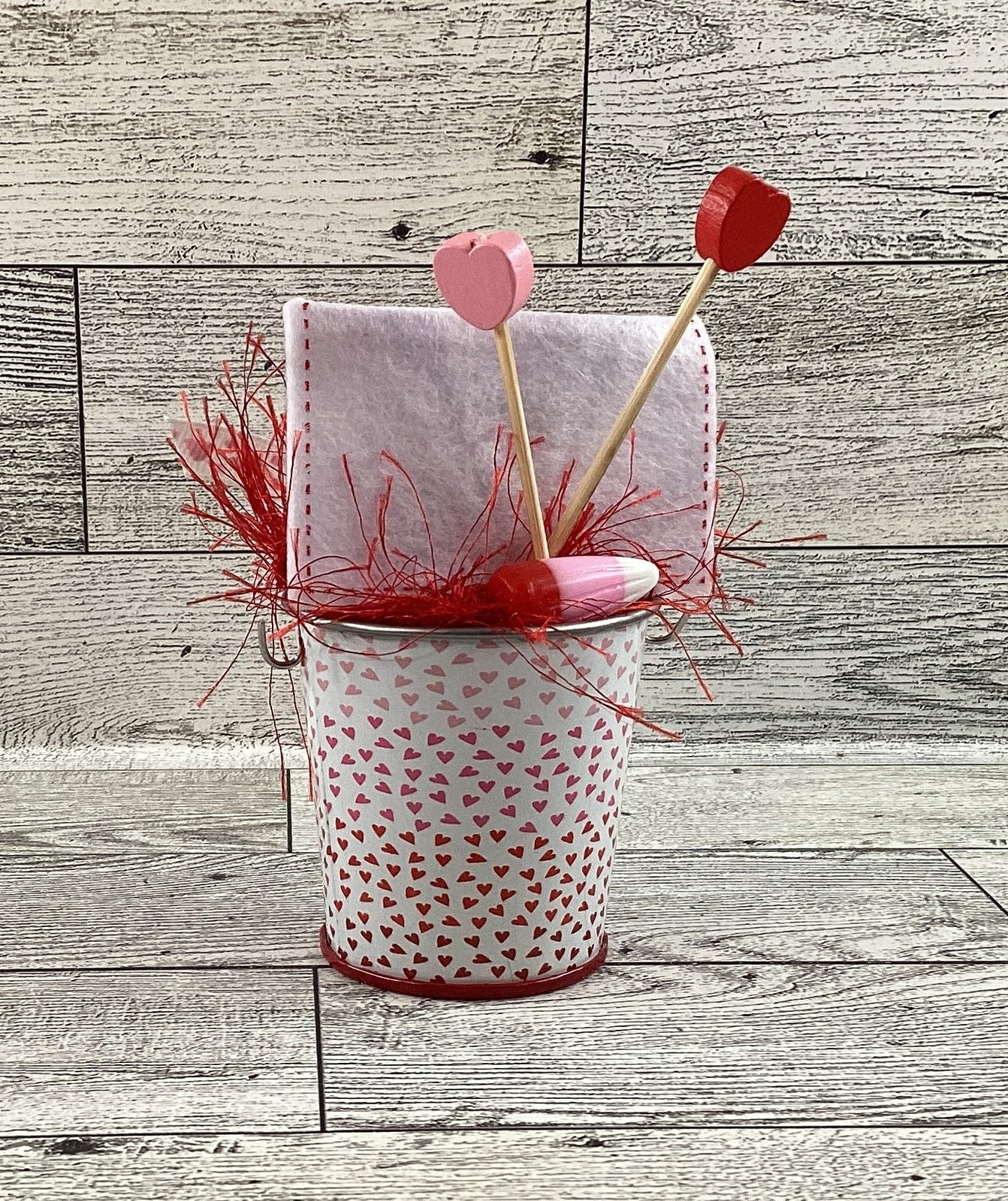 AGD Valentines Decor - Miniature Kiss Me Tin Pail Resin Puppy Dog Display