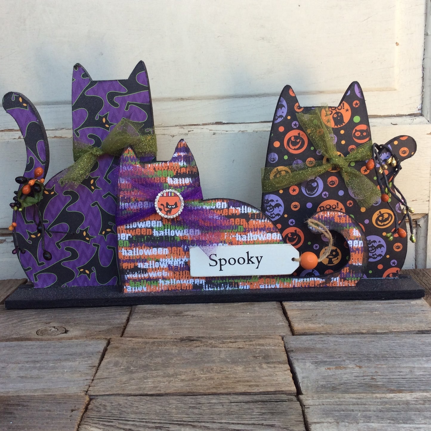 AGD Halloween Decor - Modern Prim Wood Trio Cat Tabletop Decor