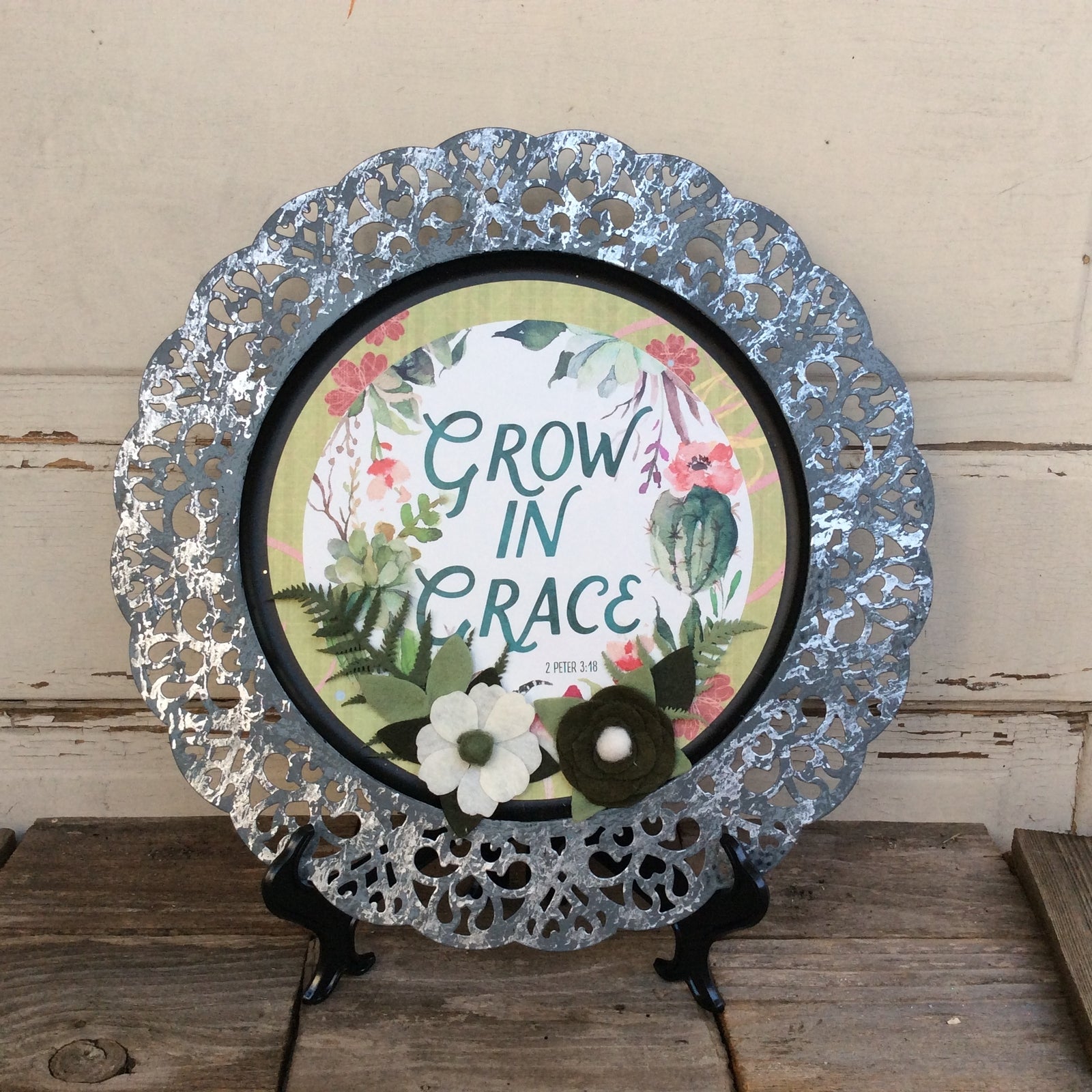 AGD Home Decor - Grow In Grace Greenery Metal Charger Plate