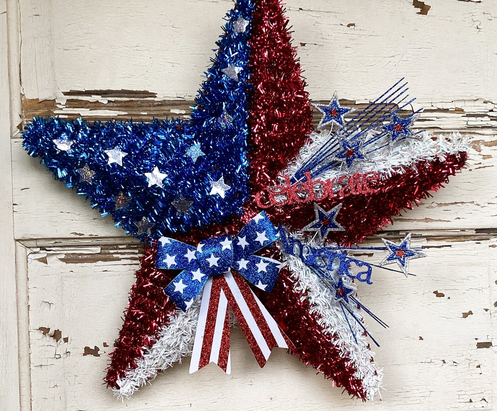 AGD Patriotic Decor - Celebrate America Tinsel Star Wreath Wall Decor