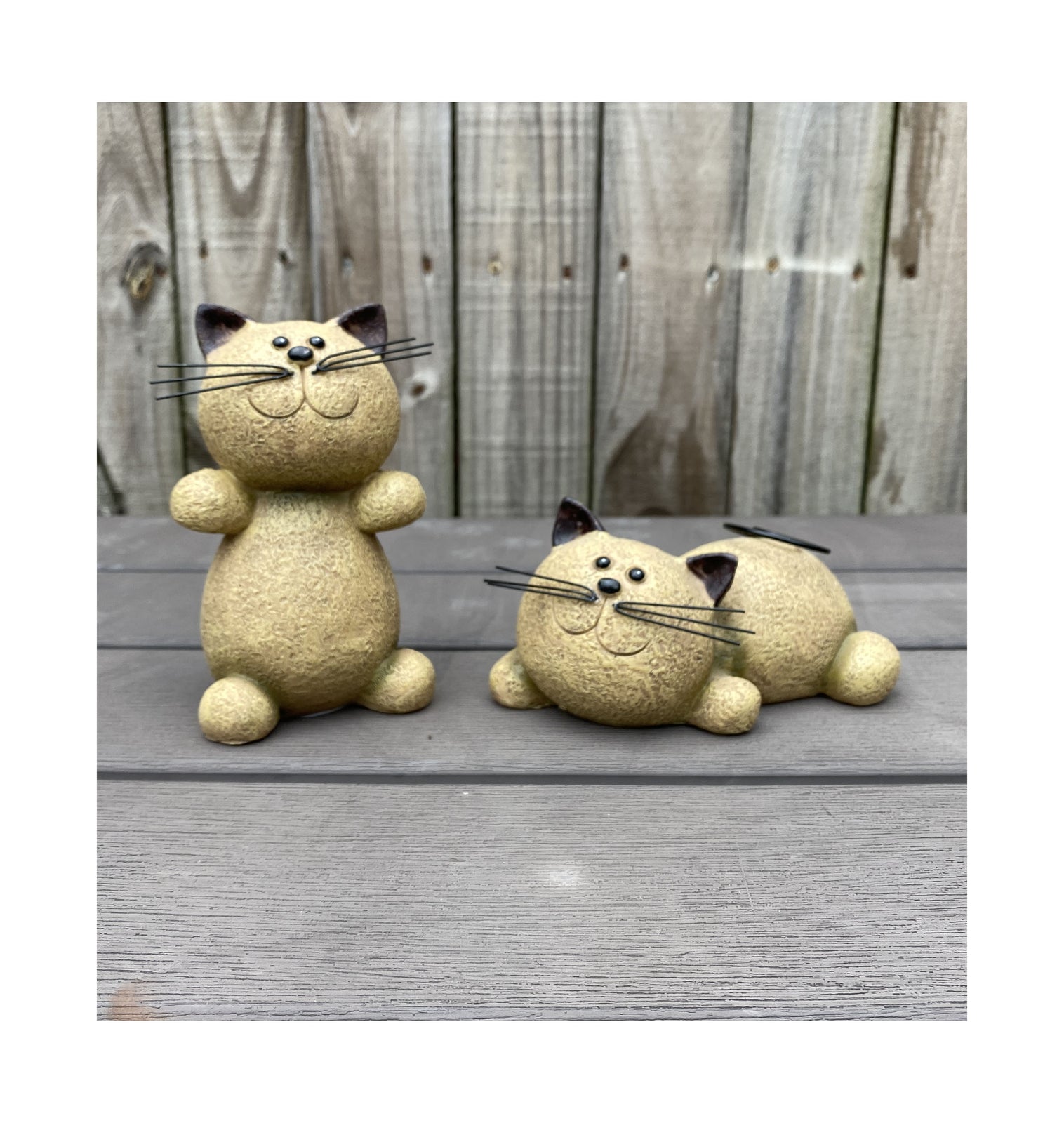 HL Garden Decor - Resin Happy Friendly Kitten Cats Figurines 2pc Set