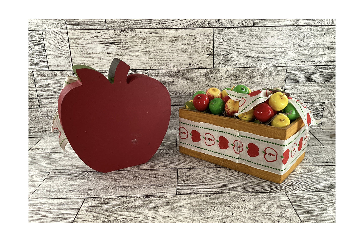 AGD Fall Decor - Chunky Wood - Apple - Sitter and Wood Crate 2pc Set